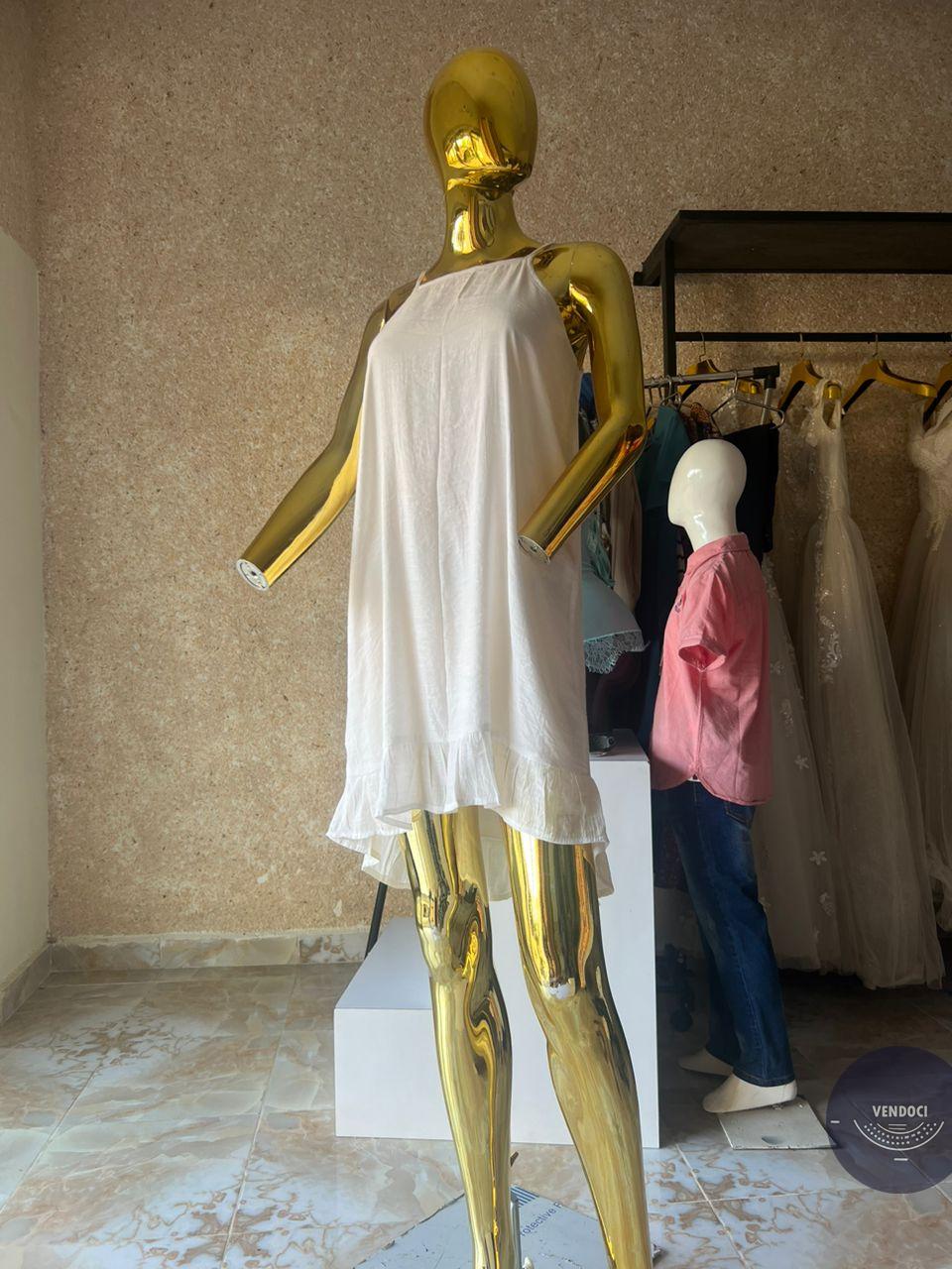 Robe Blanche Élégante